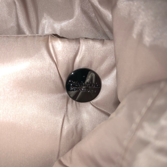 Calvin Klein Bubble Vest - Picture 4 of 4